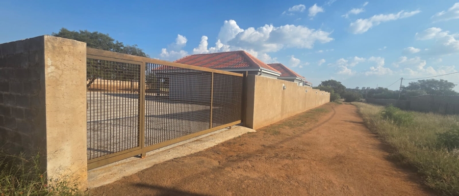 3 Bedroom Property for Sale in Lethlabile North West
